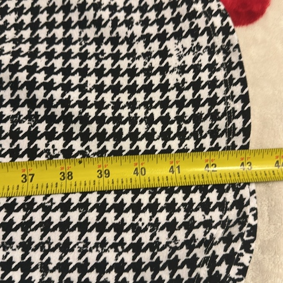 Monrow Black White Houndstooth Jersey Midi Dress NWT - Picture 8 of 10